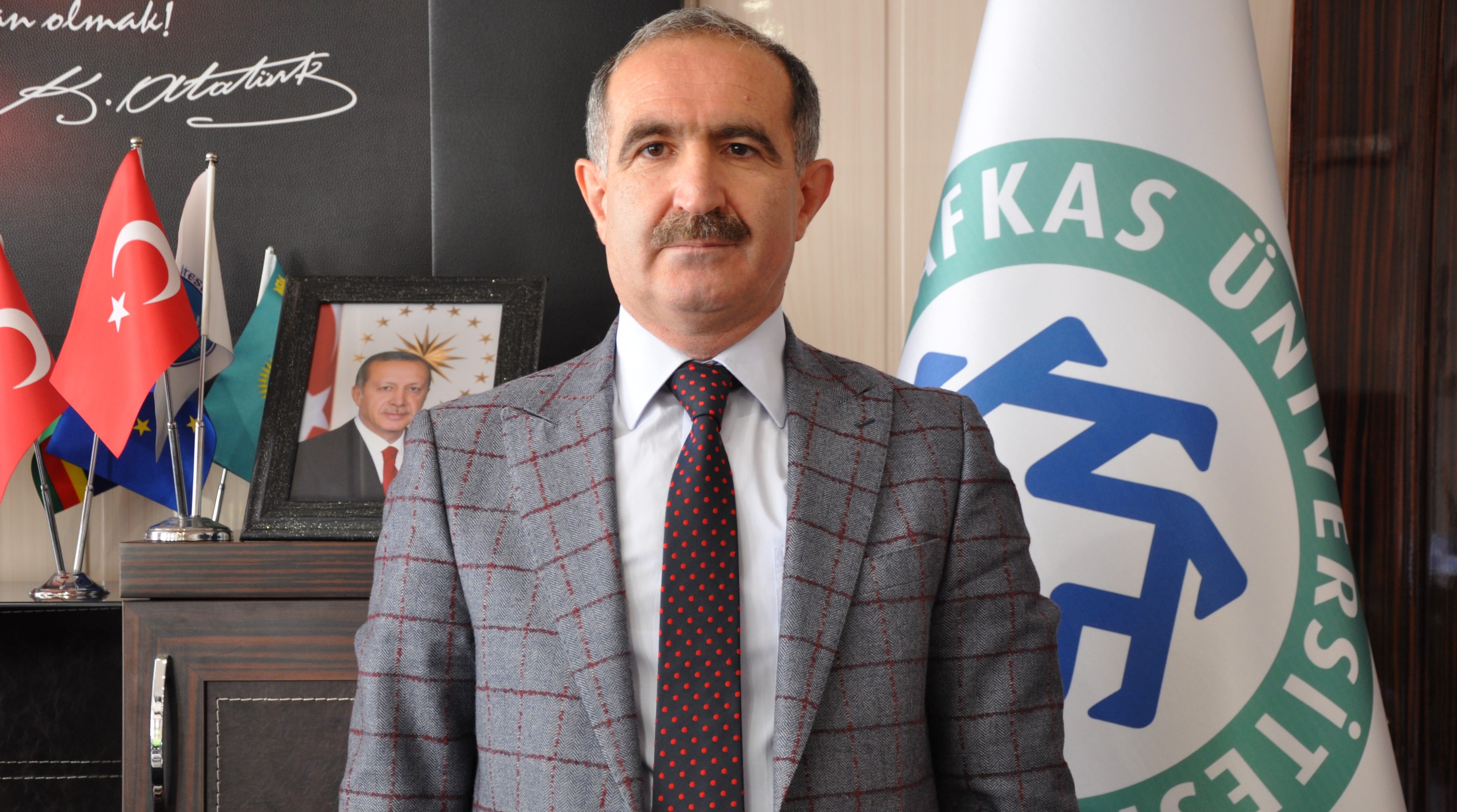 Prof.Dr. Hüsnü KAPU